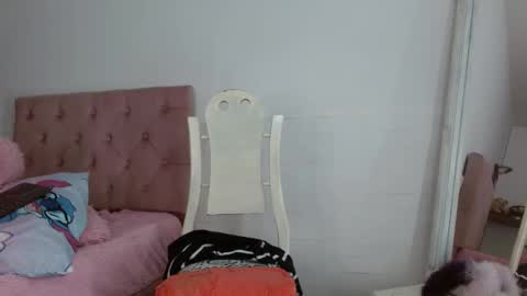 Snapshot of tifanny_squirt chatting on March 9, 9:03 pm Tifanny online show from March 9, 9:03 pm