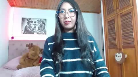 Snapshot of tifanny_squirt chatting on October 15, 2:11 am Tifanny online show from October 15, 2:11 am