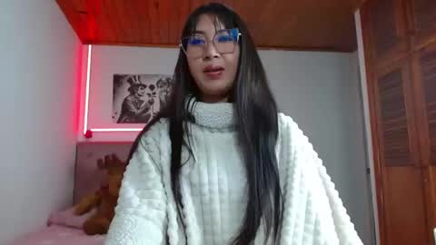 Snapshot of tifanny_squirt chatting on November 22, 3:49 am Tifanny online show from November 22, 3:49 am