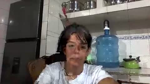 Snapshot of tifannylovesquirt chatting on December 3, 12:35 am Tifany online show from December 3, 12:35 am