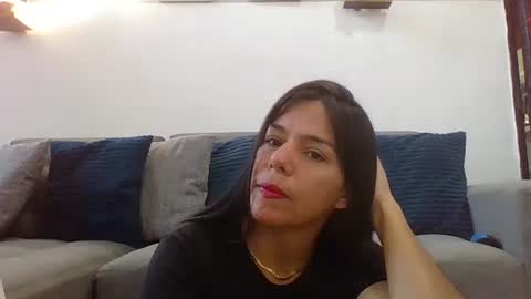 Snapshot of tifannylovesquirt chatting on December 7, 11:51 am Tifany online show from December 7, 11:51 am