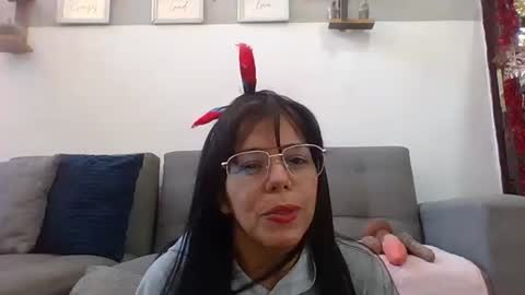 Snapshot of tifannylovesquirt chatting on December 11, 1:49 pm Tifany online show from December 11, 1:49 pm