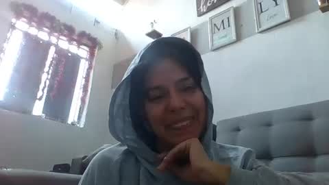Snapshot of tifannylovesquirt chatting on December 11, 7:57 pm Tifany online show from December 11, 7:57 pm