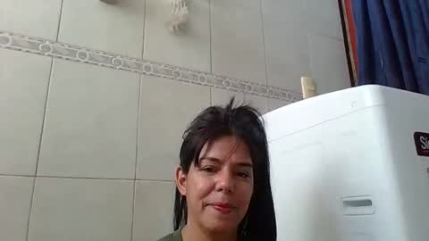 Snapshot of tifannylovesquirt chatting on December 26, 7:38 pm Tifany online show from December 26, 7:38 pm