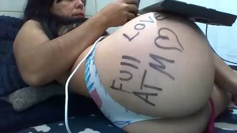Snapshot of tifannylovesquirt chatting on January 18, 4:42 pm Tifany online show from January 18, 4:42 pm