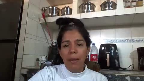 Snapshot of tifannylovesquirt chatting on January 19, 2:17 pm Tifany online show from January 19, 2:17 pm