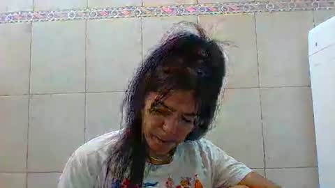 Snapshot of tifannylovesquirt chatting on January 28, 4:52 pm Tifany online show from January 28, 4:52 pm