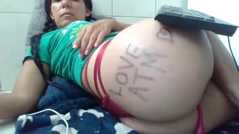 Snapshot of tifannylovesquirt chatting on February 5, 7:53 pm Tifany online show from February 5, 7:53 pm