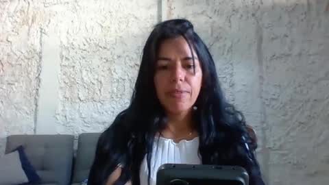 Snapshot of tifannylovesquirt chatting on February 12, 12:33 pm Tifany online show from February 12, 12:33 pm