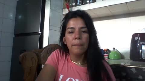 Snapshot of tifannylovesquirt chatting on February 22, 9:15 pm Tifany online show from February 22, 9:15 pm