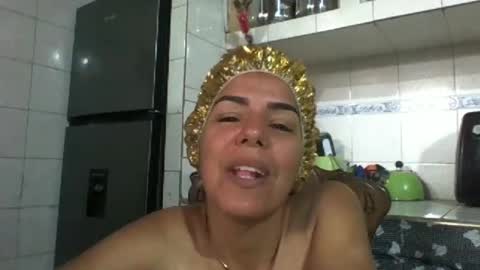 Snapshot of tifannylovesquirt chatting on February 24, 12:16 pm Tifany online show from February 24, 12:16 pm