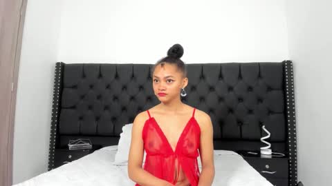 Snapshot of tifanybrown_ chatting on November 6, 10:21 pm Tifany online show from November 6, 10:21 pm