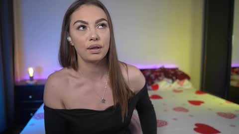 Snapshot of tiff001 chatting on November 20, 9:58 pm Tiffany online show from November 20, 9:58 pm