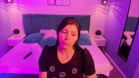 Snapshot of tiffani__love chatting on February 13, 12:00 pm Tiffany online show from February 13, 12:00 pm