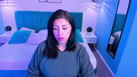Snapshot of tiffani__love chatting on February 25, 12:24 pm Tiffany online show from February 25, 12:24 pm