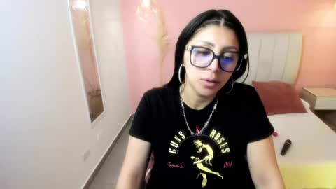 Snapshot of tiffani__love chatting on March 8, 1:47 pm Tiffany online show from March 8, 1:47 pm
