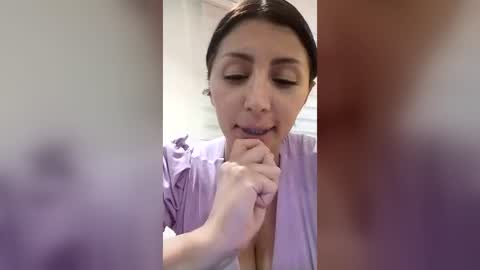 Snapshot of tiffani__love chatting on July 24, 6:50 pm Tiffany online show from July 24, 6:50 pm