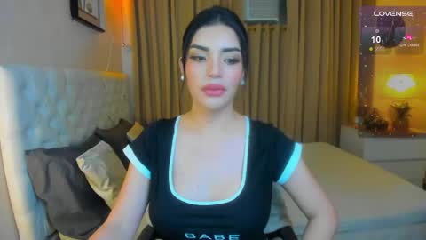 Tiffany online show from April 18, 11:14 am