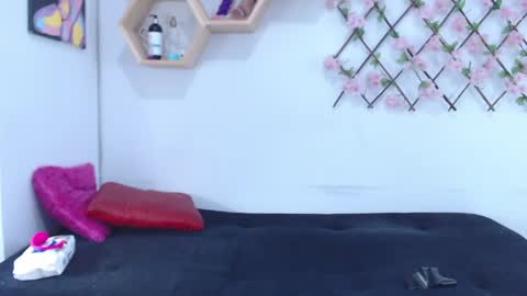 Snapshot of tiffany_gomez9 chatting on April 30, 9:30 pm Tiffany online show from April 30, 9:30 pm