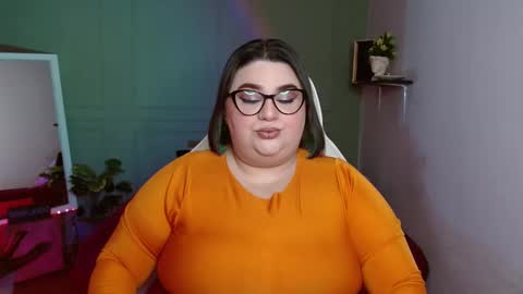 dont forget ask for custom vids  online show from January 7, 8:56 am