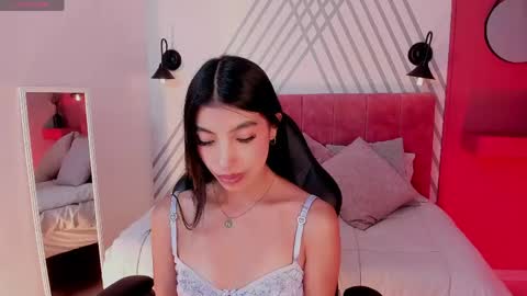 Snapshot of tiffany_low chatting on April 30, 5:08 pm tiffany_low online show from April 30, 5:08 pm
