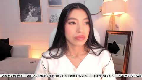 Snapshot of tiffany_low chatting on May 4, 2:24 pm tiffany_low online show from May 4, 2:24 pm