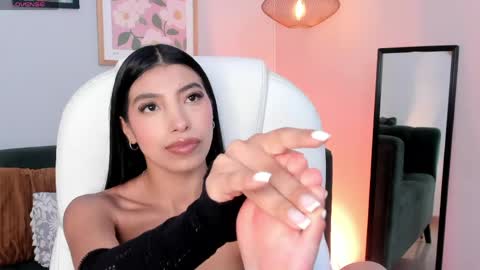 Snapshot of tiffany_low chatting on May 14, 4:36 pm tiffany_low online show from May 14, 4:36 pm