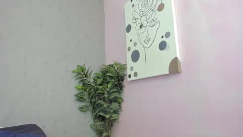 tiffany_mendez online show from February 20, 12:05 pm