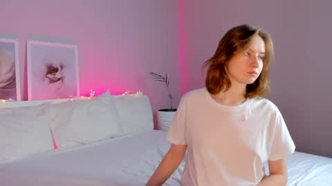 tiffany_roy online show from December 18, 3:26 am