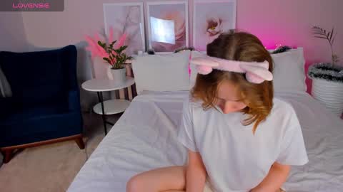 tiffany_roy online show from January 10, 2:57 am