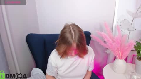 tiffany_roy online show from January 29, 2:51 am