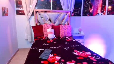 tiffany_sander online show from February 4, 3:22 am