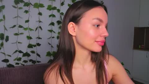 Tiffany online show from April 3, 12:47 pm