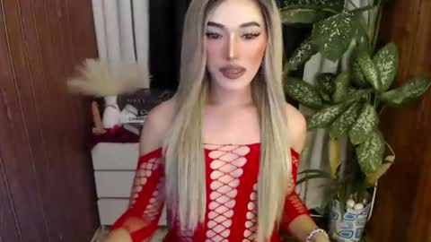 tiffany online show from January 17, 7:39 pm