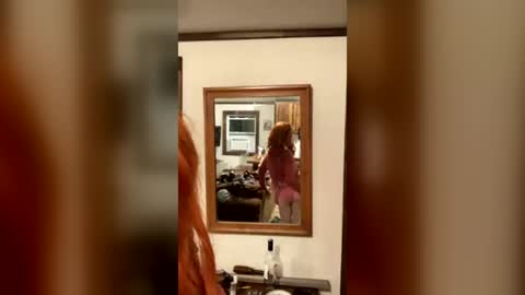 Snapshot of tiffanycase384727 chatting on August 3, 3:38 am tiffanycase384727 online show from August 3, 3:38 am