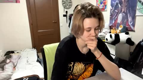 Snapshot of tiffanydziewanowski chatting on April 29, 2:10 pm Tiffany online show from April 29, 2:10 pm