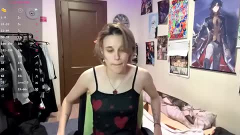 Snapshot of tiffanydziewanowski chatting on May 6, 2:22 pm Tiffany online show from May 6, 2:22 pm