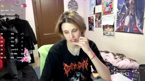 Snapshot of tiffanydziewanowski chatting on May 13, 12:46 pm Tiffany online show from May 13, 12:46 pm