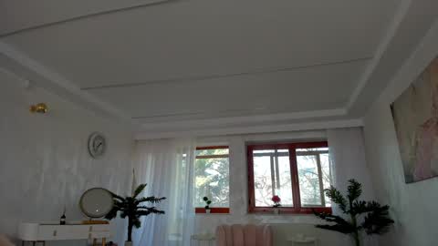 Tiffany Houston online show from January 19, 8:18 am