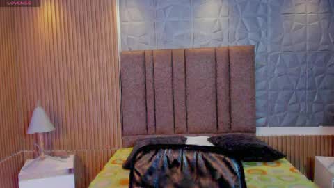 tiffanyhoustton online show from April 7, 12:16 pm