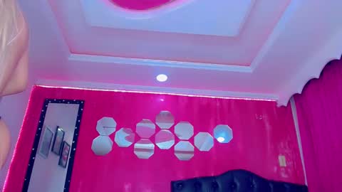 tiffanymackensyy69 online show from October 30, 12:12 am