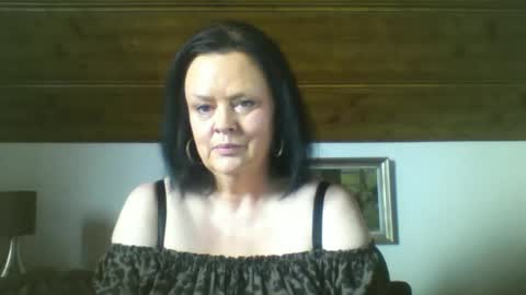 TiffanyMature online show from September 15, 7:19 am