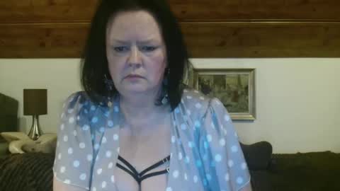 TiffanyMature online show from October 1, 10:38 pm