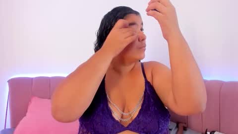 Tiffany Miller online show from March 16, 1:04 pm