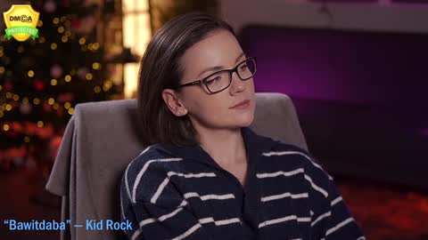 tiffanyriox online show from December 19, 6:01 am