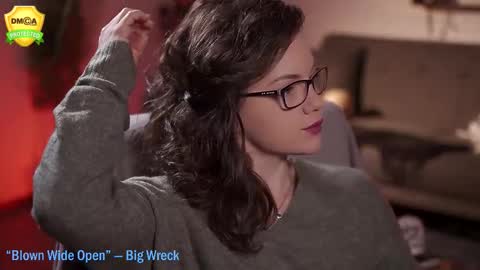 tiffanyriox online show from November 1, 1:51 am