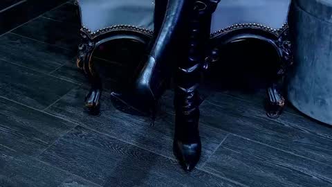 Tiffany  Sia online show from February 10, 8:31 am