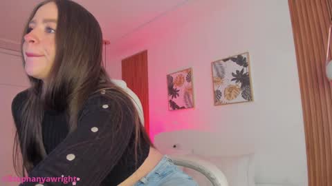 Snapshot of tiffanywright_ chatting on January 13, 12:24 pm Tiffany online show from January 13, 12:24 pm