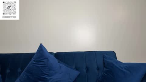 Tiffstreatsxoxo online show from January 18, 3:49 pm