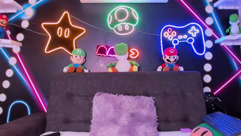 Tiffany  online show from February 17, 8:15 pm